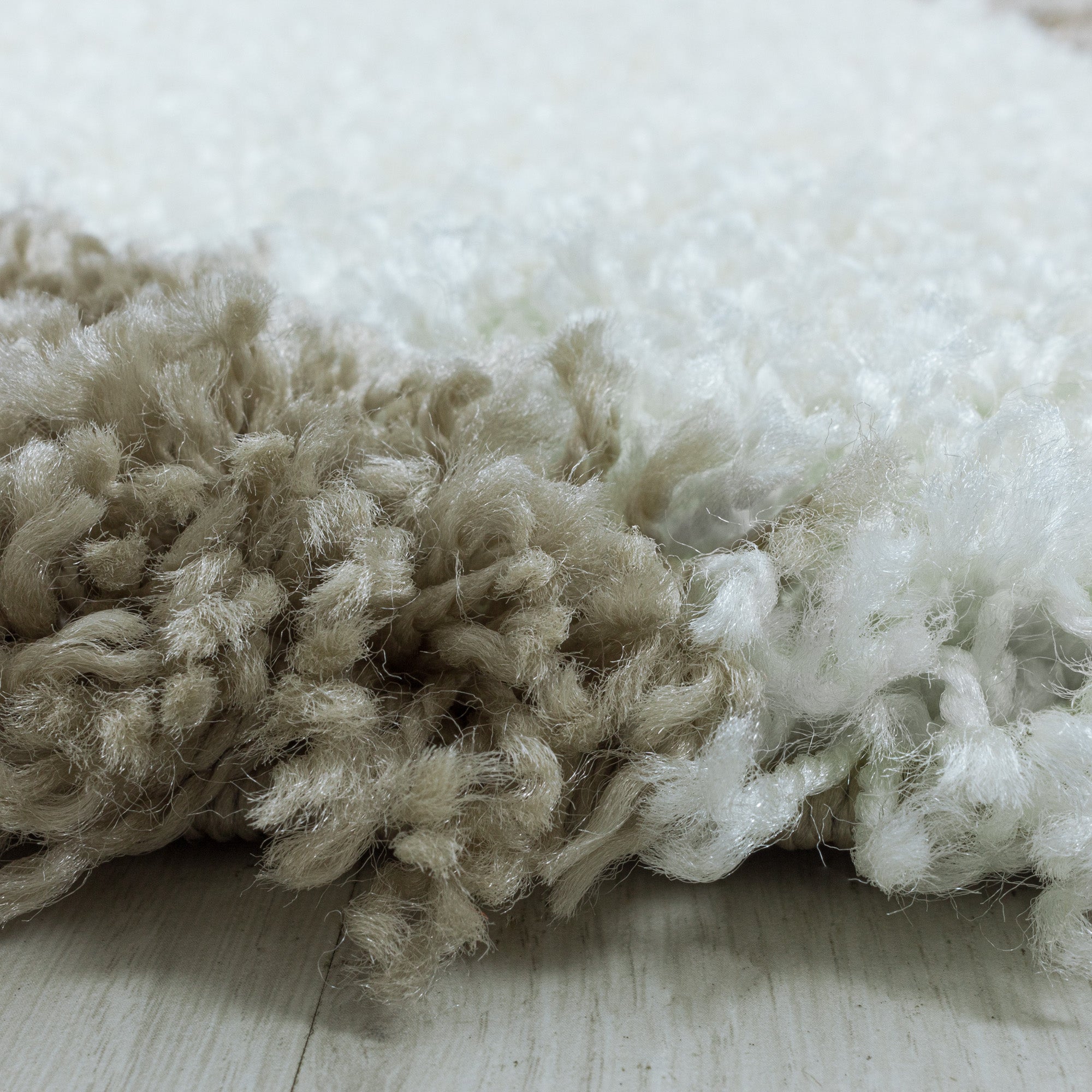 Design Hochflor Teppich Wohnzimmerteppich Muster Abstrakte Dreiecke Beige