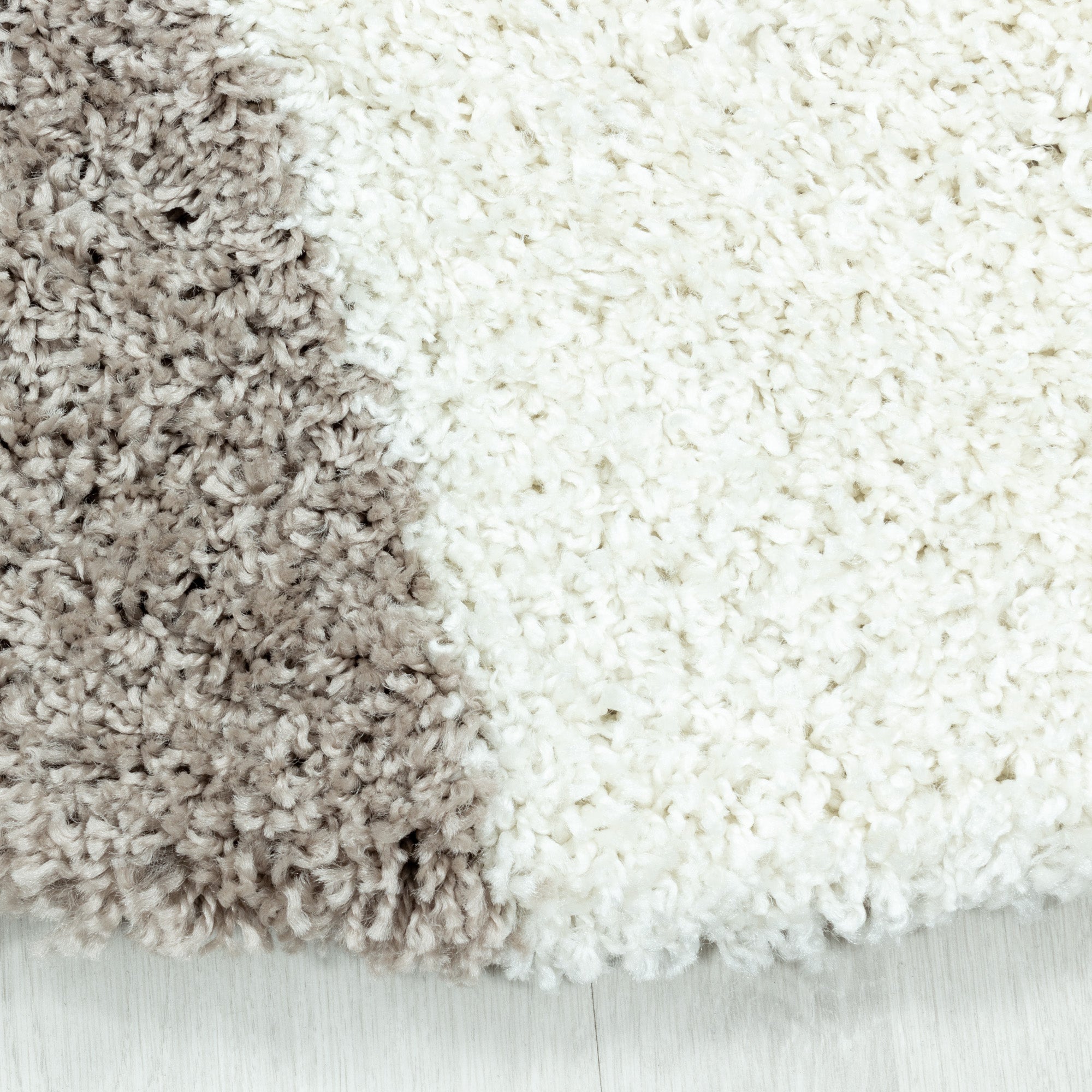Design Hochflor Teppich Wohnzimmerteppich Dreieck Muster Abstrakt
