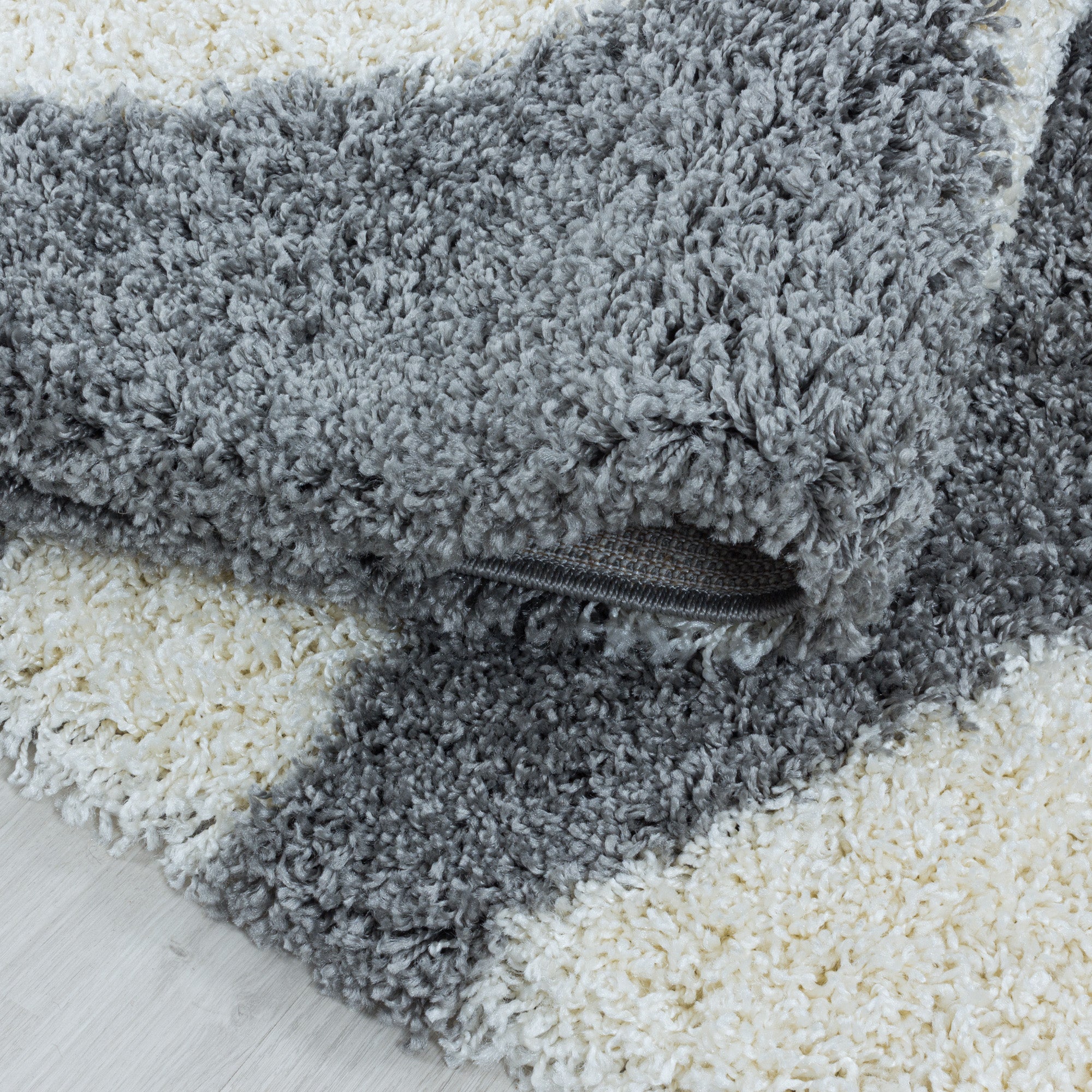 Design Hochflor Teppich Wohnzimmerteppich Dreieck Muster Abstrakt