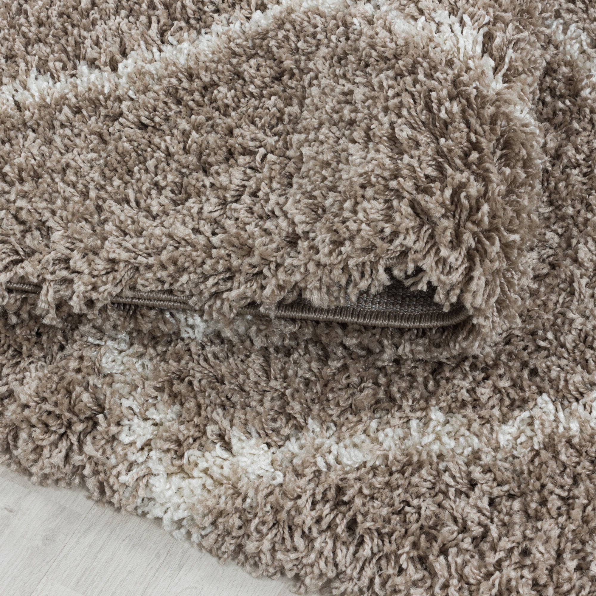 Design Hochflor Teppich Wohnzimmerteppich Muster Raute Flor Weich Farbe Beige