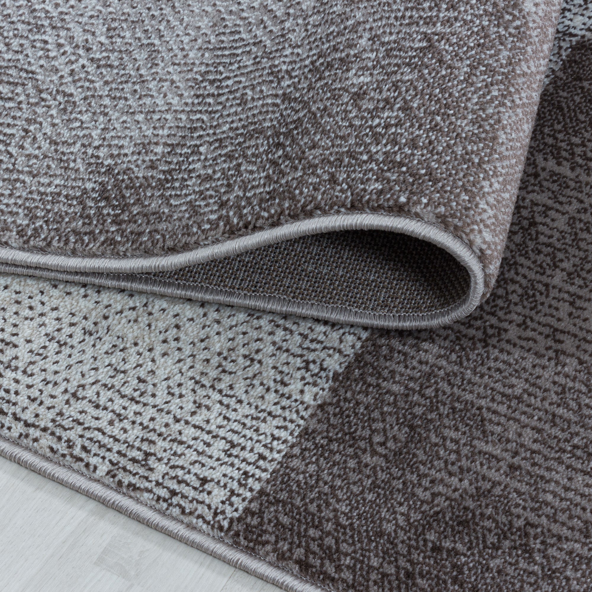Weicher Kurzflor Teppich Wohnzimmerteppich Viereck Gitter Design Braun