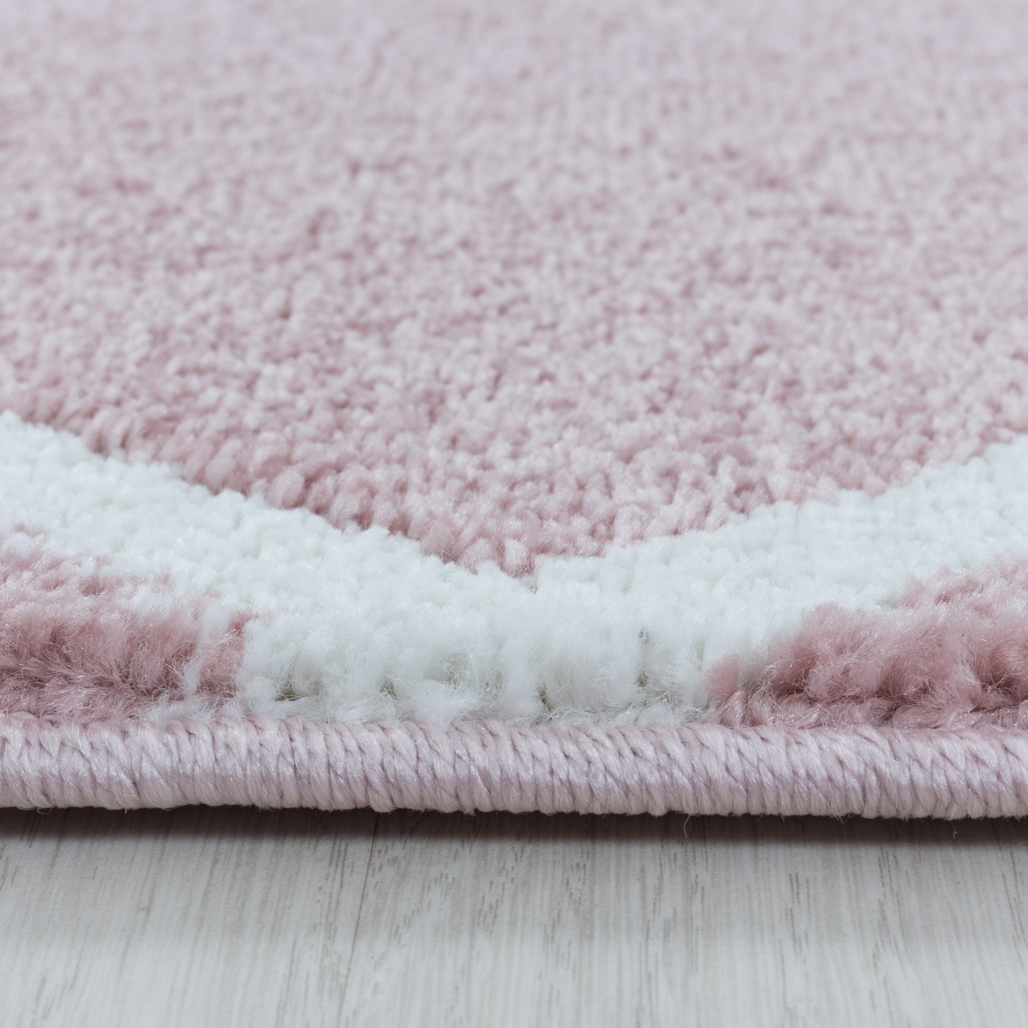 Kurzflor Teppich Rosa Design Raute Modern Linien Wohnzimmerteppich Unifarben