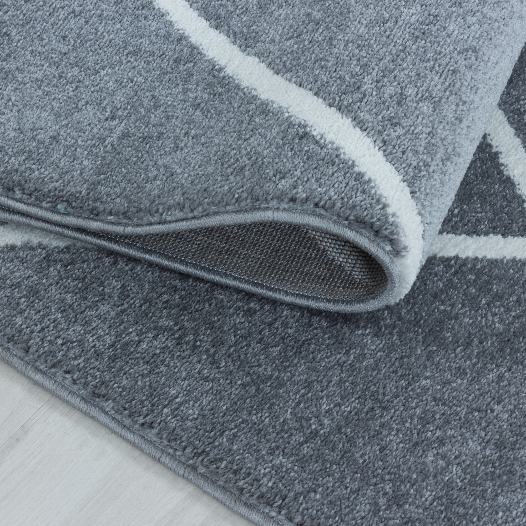Kurzflor Teppich Bettset Silber Design Raute Linien Wohnzimmerteppich Läuferset